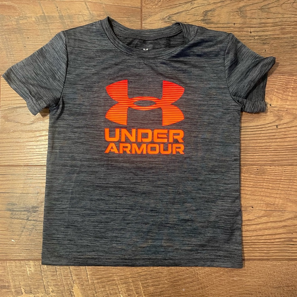 Under Armour T-shirt size 5